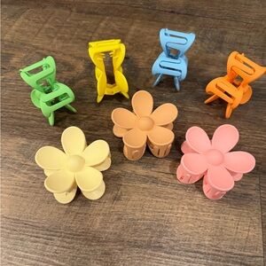 Multi-colored flower hair claw clips, set of 7